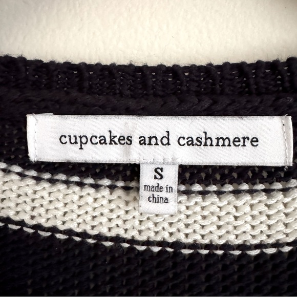 Cupcakes and Cashmere Striped Black & White Sweater, Zipper Accents, Size Small - Picture 2 of 10
